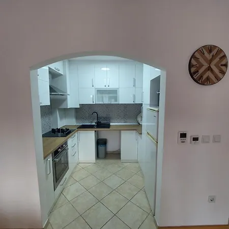 Apartamento Zvekir