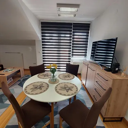 Apartamento Zvekir *