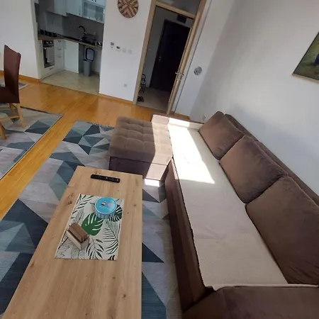 Apartamento Zvekir *